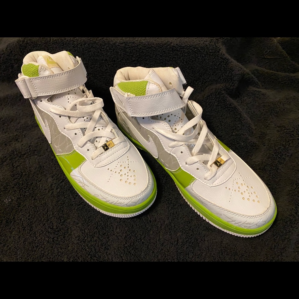 Jordan AJF 23, White/Fluorescent Yellow